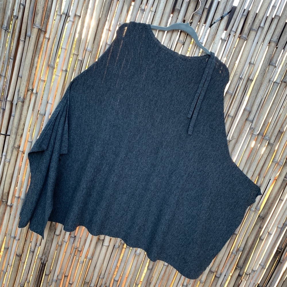Maxstudio wool classic grey poncho cape  O/S